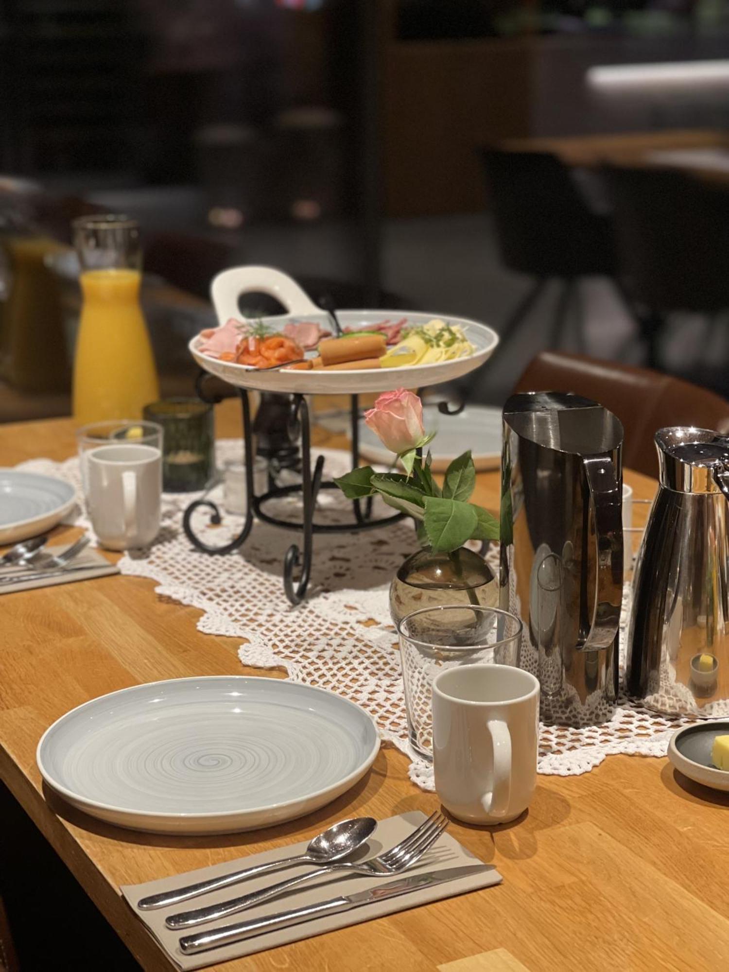 Brimibue Hotel Lom Εξωτερικό φωτογραφία