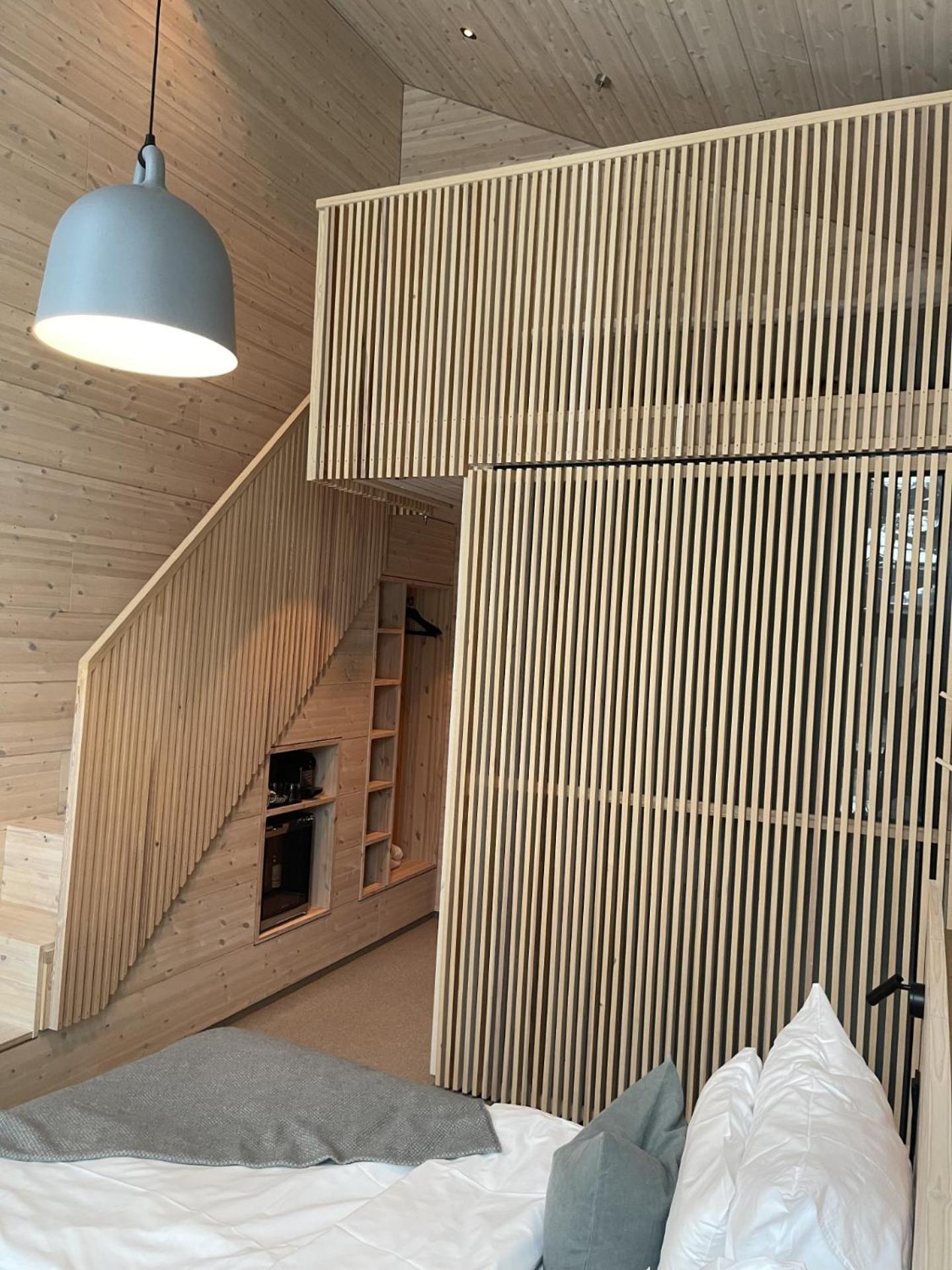 Brimibue Hotel Lom Εξωτερικό φωτογραφία